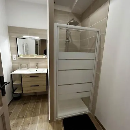 La Petite Maison D'elodie Avec 펜션 *