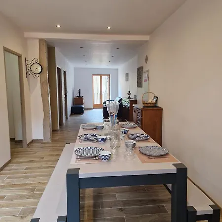 La Petite Maison D'elodie Avec Saint-Alvère