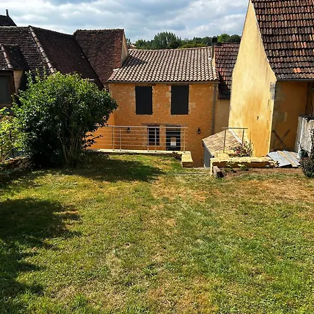 La Petite Maison D'elodie Avec Casa de Férias *