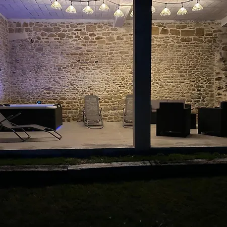 La Petite Maison D'elodie Avec 펜션 Saint-Alvère