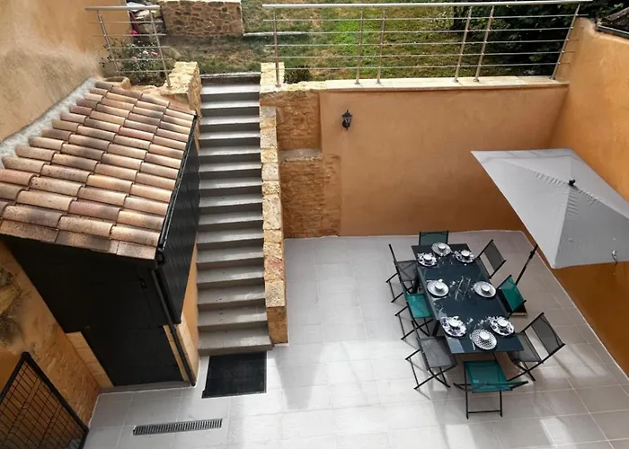 La Petite Maison D'elodie Semesterbostad