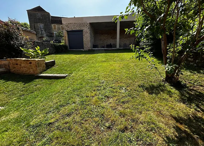 La Petite Maison D'elodie * Saint-Alvère